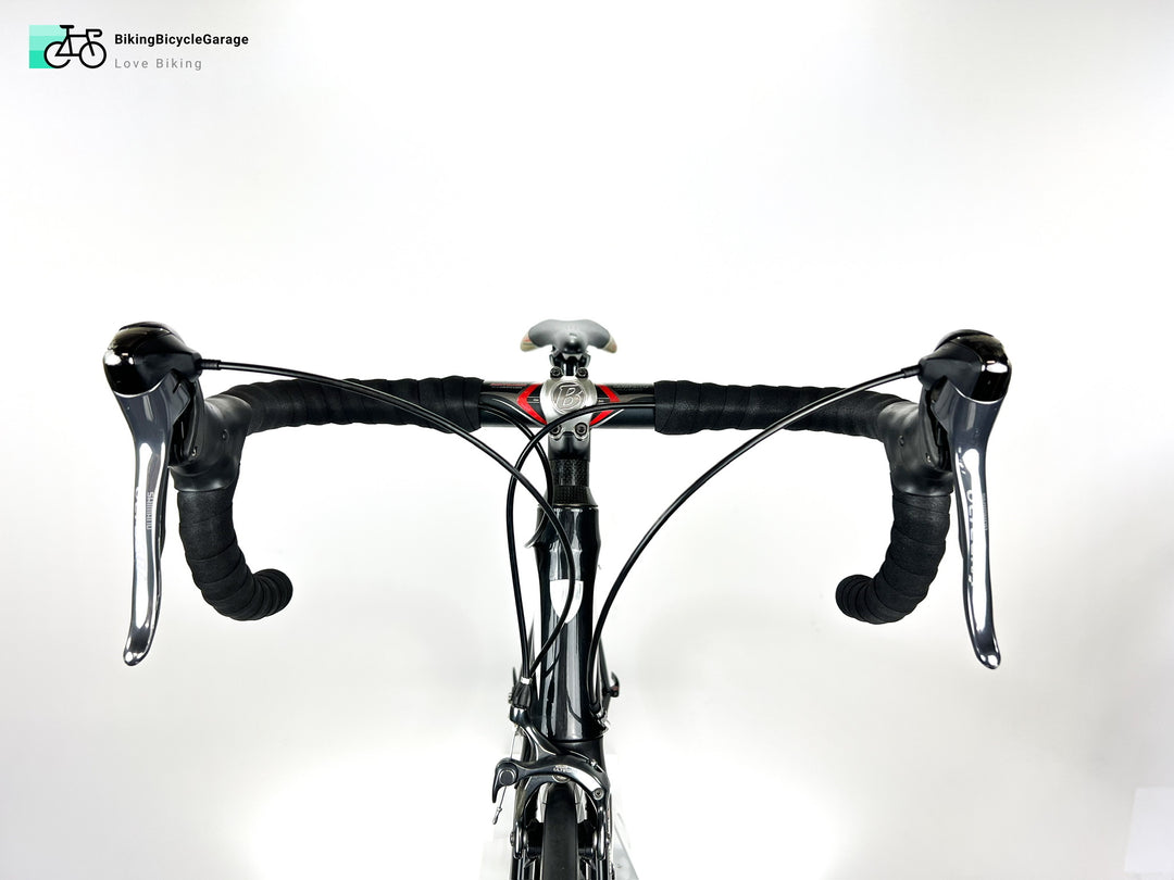Trek Madone 5.2, Shimano Ultegra, Carbon Fiber Road Bike-2009, 56cm, MSRP:$4k