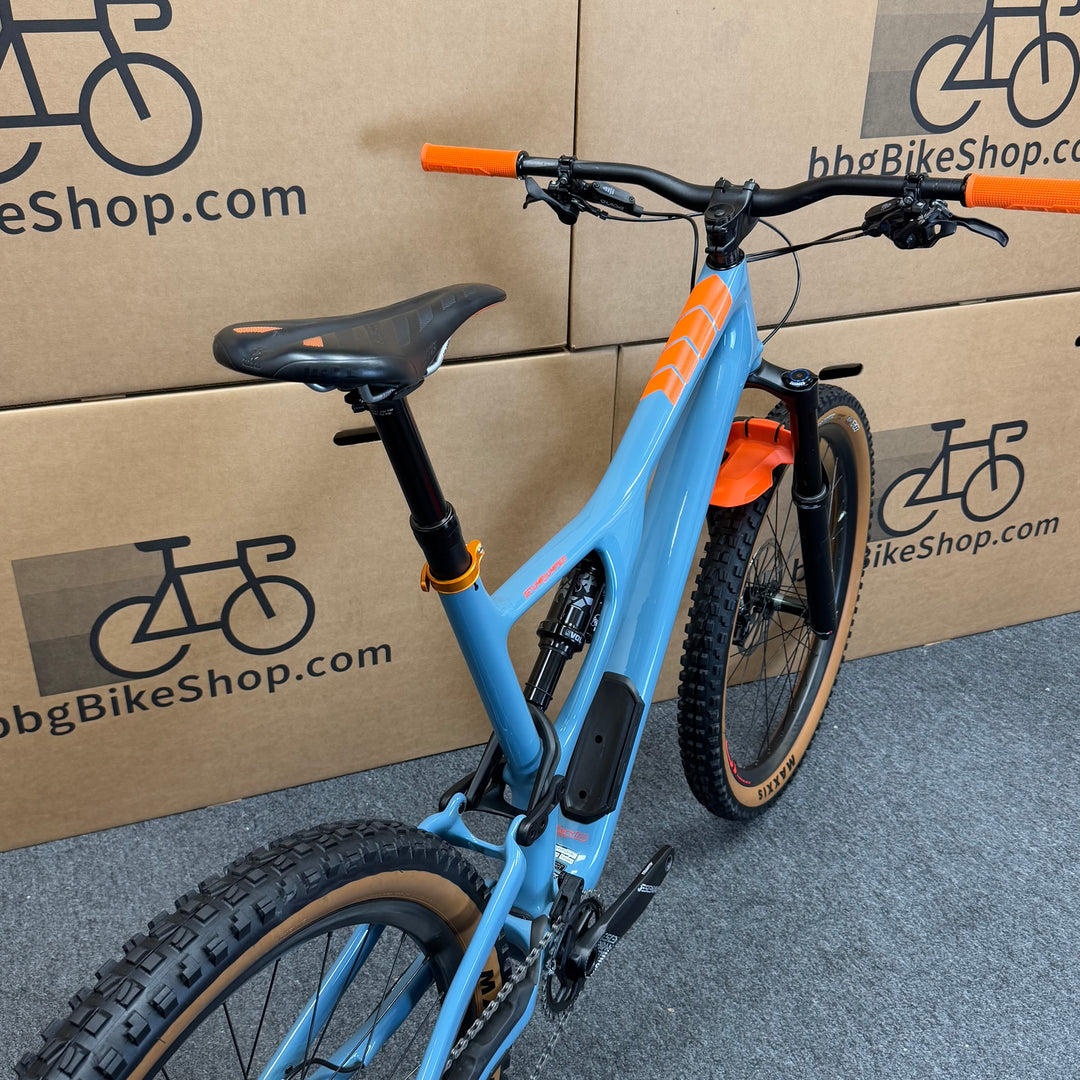 Used Specialized Stumpjumper Expert, Carbon Fiber Mountain Bike- 2019, XL