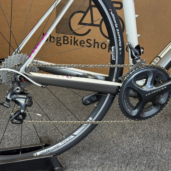 Used Trek Domane 4.7 WSD, Women's Carbon Road Bike-2014, 56cm