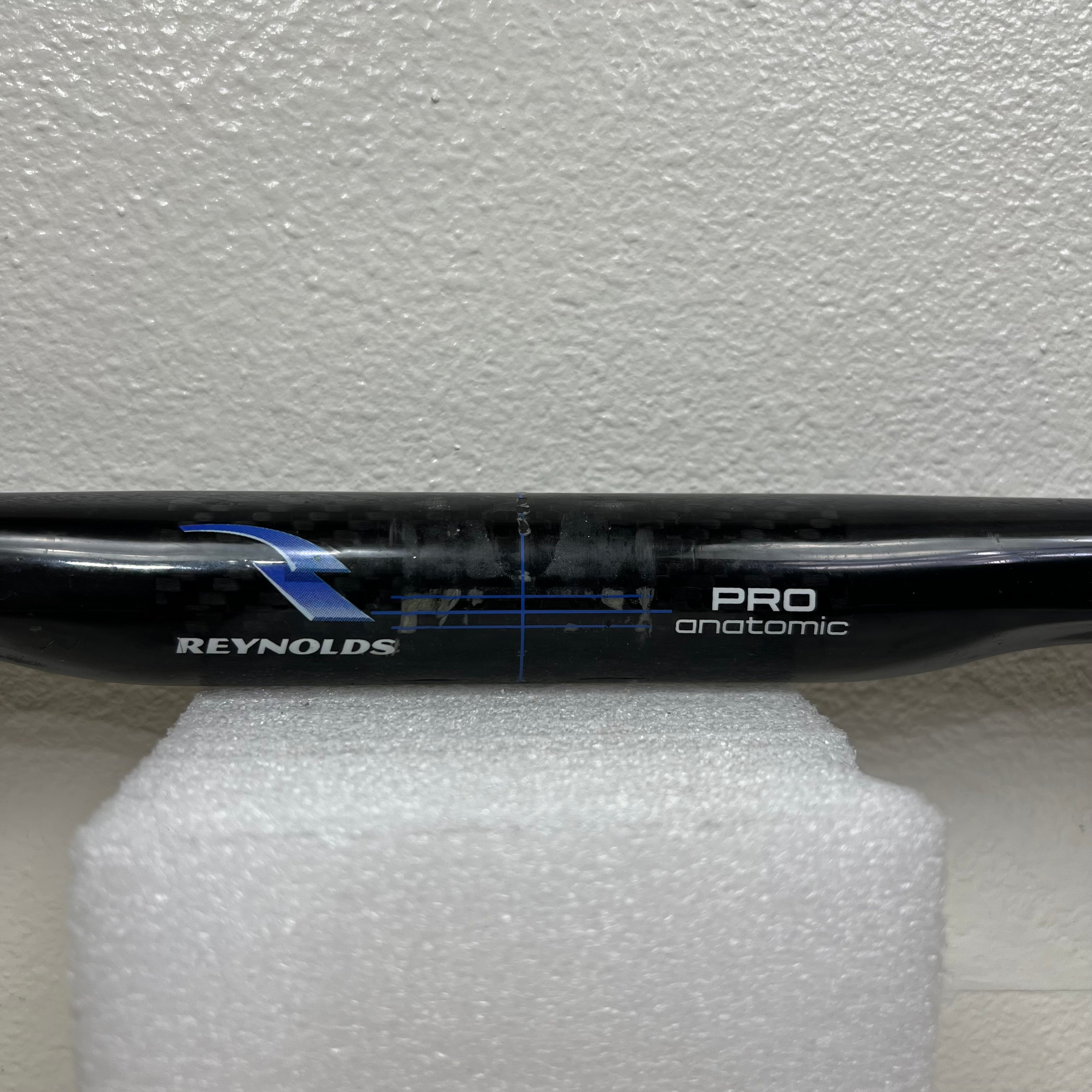 Used Reynolds Pro Anatomic Clamp Carbon Fiber Drop Bar Handlebars