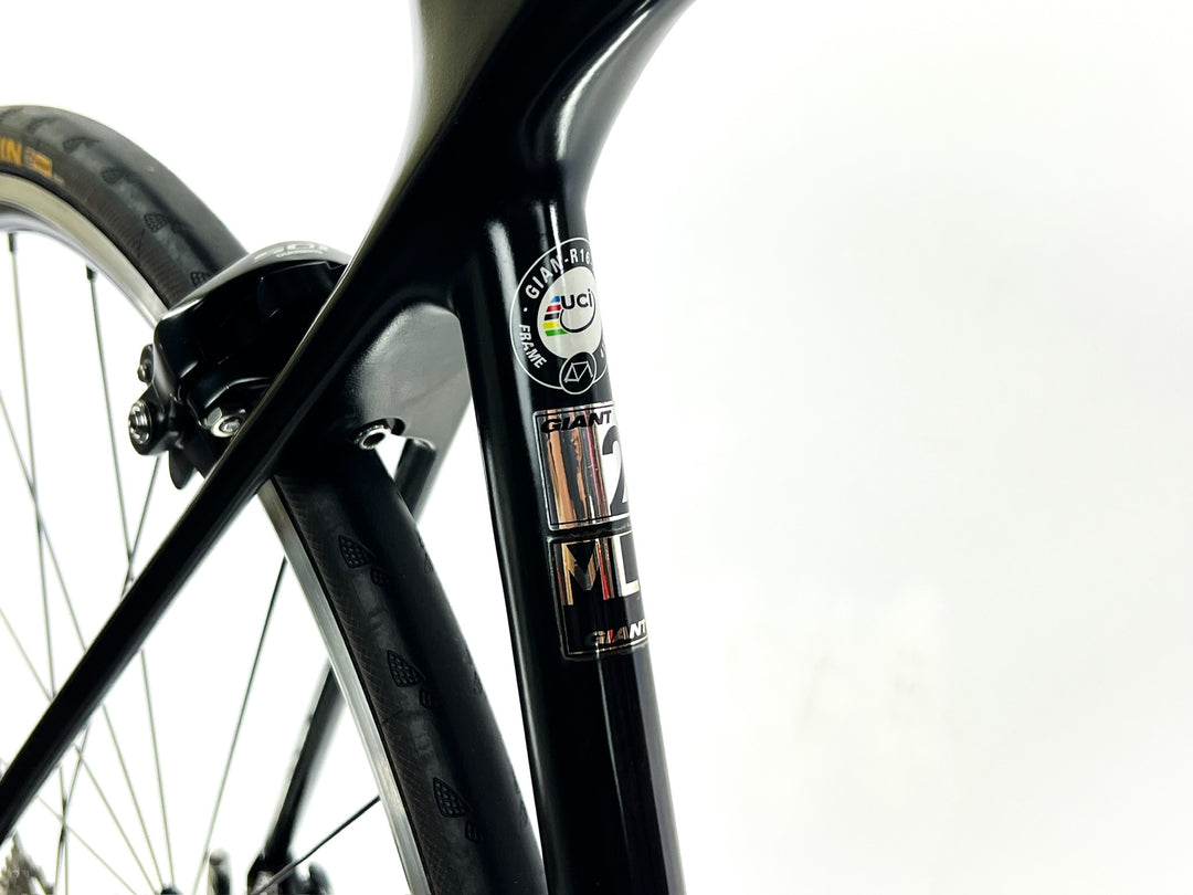 Giant TCR Advanced 2, Shimano 105 11-speed Carbon Fiber Road Bike-2019, ML