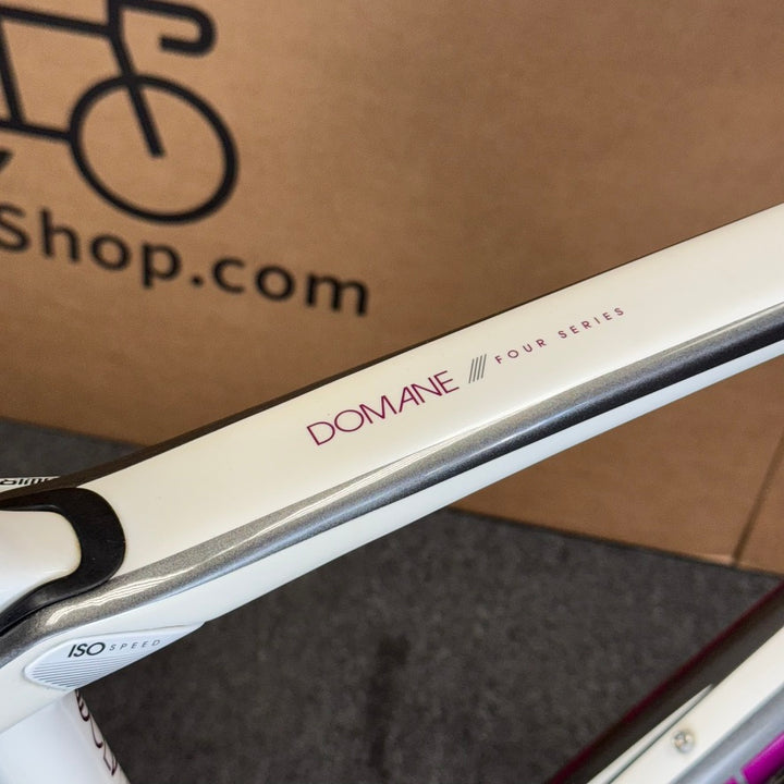 Used Trek Domane 4.7 WSD, Women's Carbon Road Bike-2014, 56cm