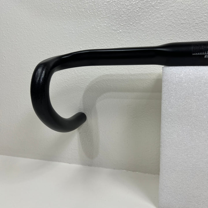 Used Road Carbon Fiber Handlebar, 31.8 mm, 42cm, 207g