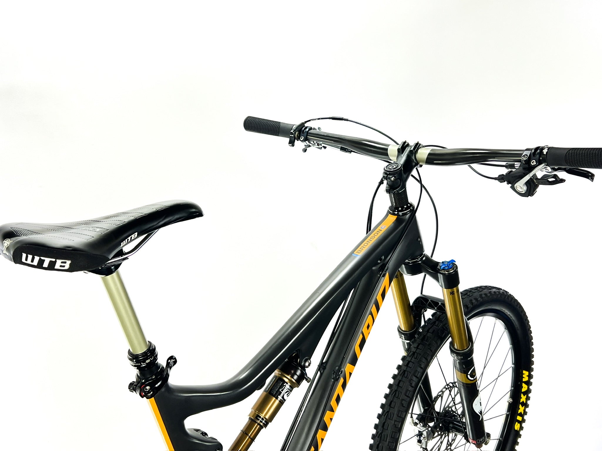 Used Santa Cruz Bronson C, Shimano XT, FOX, Carbon Mountain