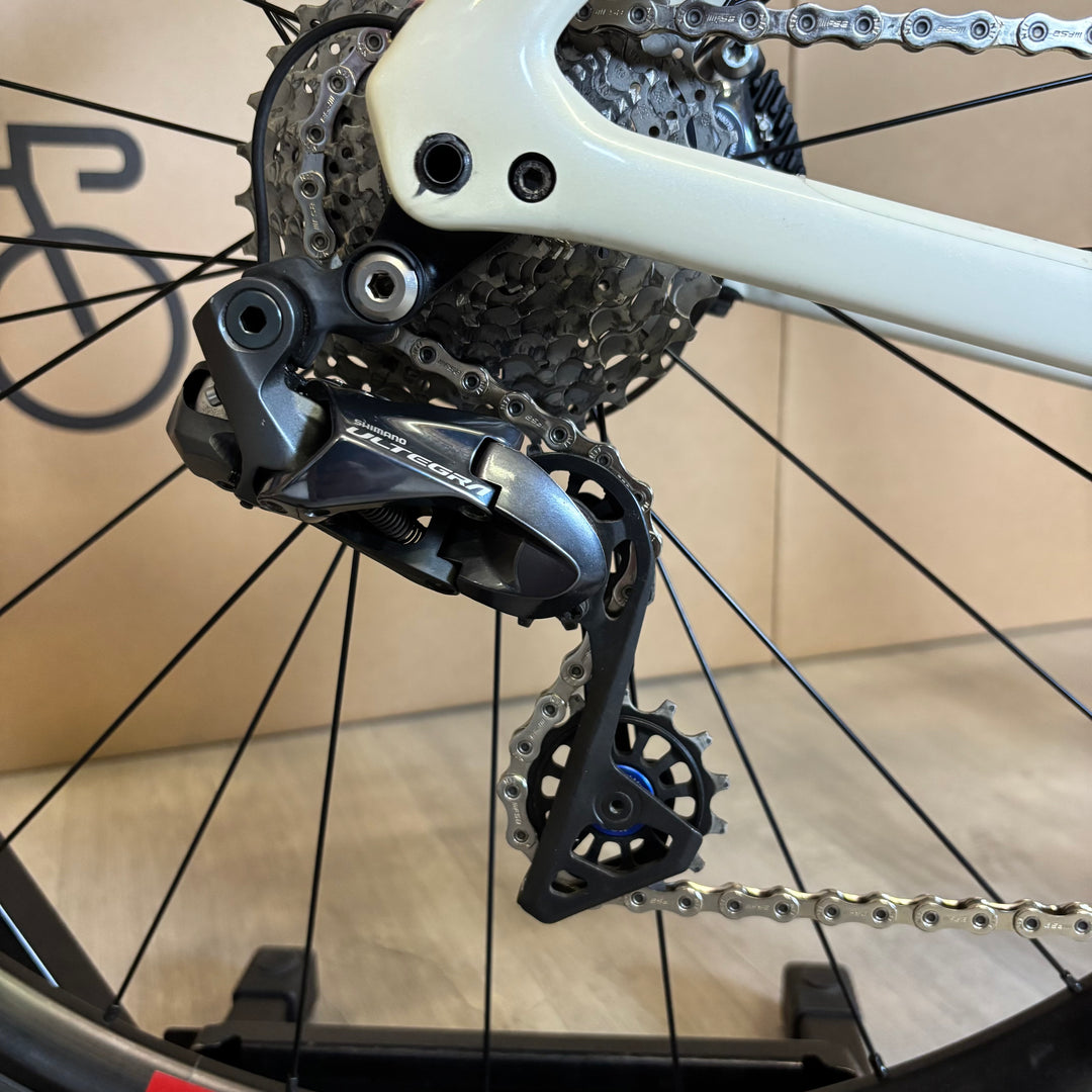 Used Specialized Tarmac SL7, Ultegra Di2, Carbon Road Bike- 2024, 52cm
