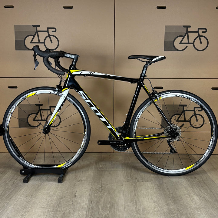 Used Scott CR1 30, Carbon Road Bike, Shimano 105 11-Speed, 54cm