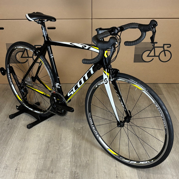 Used Scott CR1 30, Carbon Road Bike, Shimano 105 11-Speed, 54cm