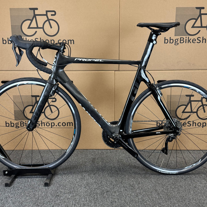 Used Giant Propel, 11-speed Shimano 105, Carbon Fiber Road Bike-2015, 58cm