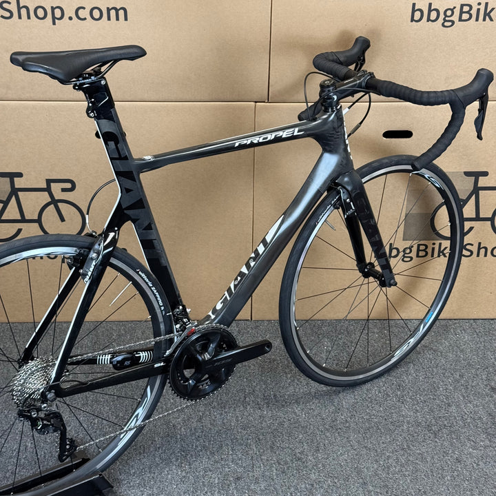 Used Giant Propel, 11-speed Shimano 105, Carbon Fiber Road Bike-2015, 58cm
