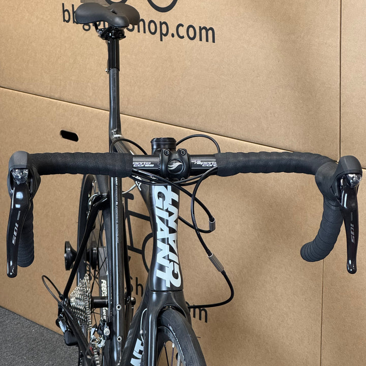 Used Giant Propel, 11-speed Shimano 105, Carbon Fiber Road Bike-2015, 58cm