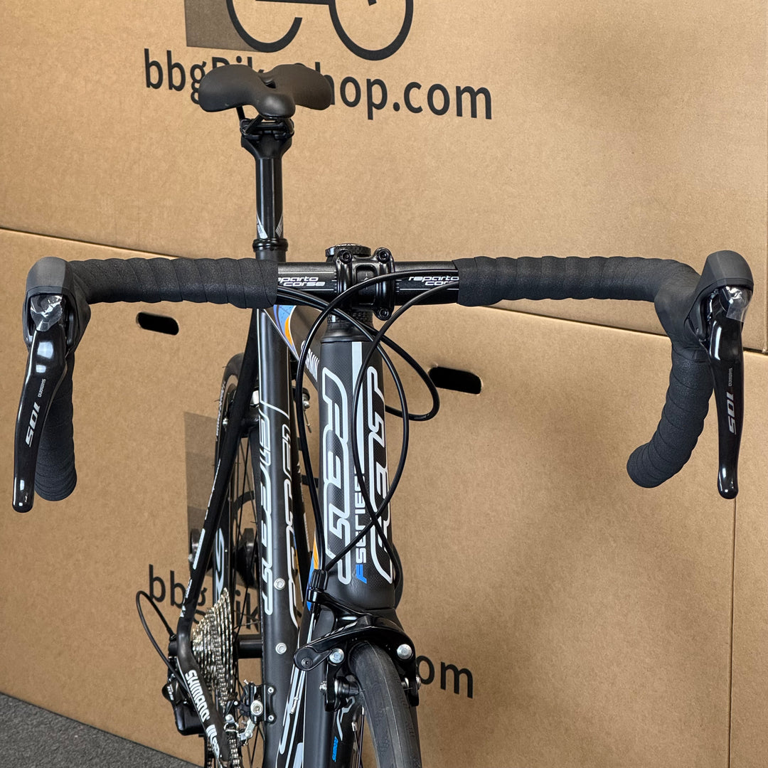 Used Felt F5 Team Edition, 11-speed Shimano 105, Carbon Road Bike-2011, 61cm