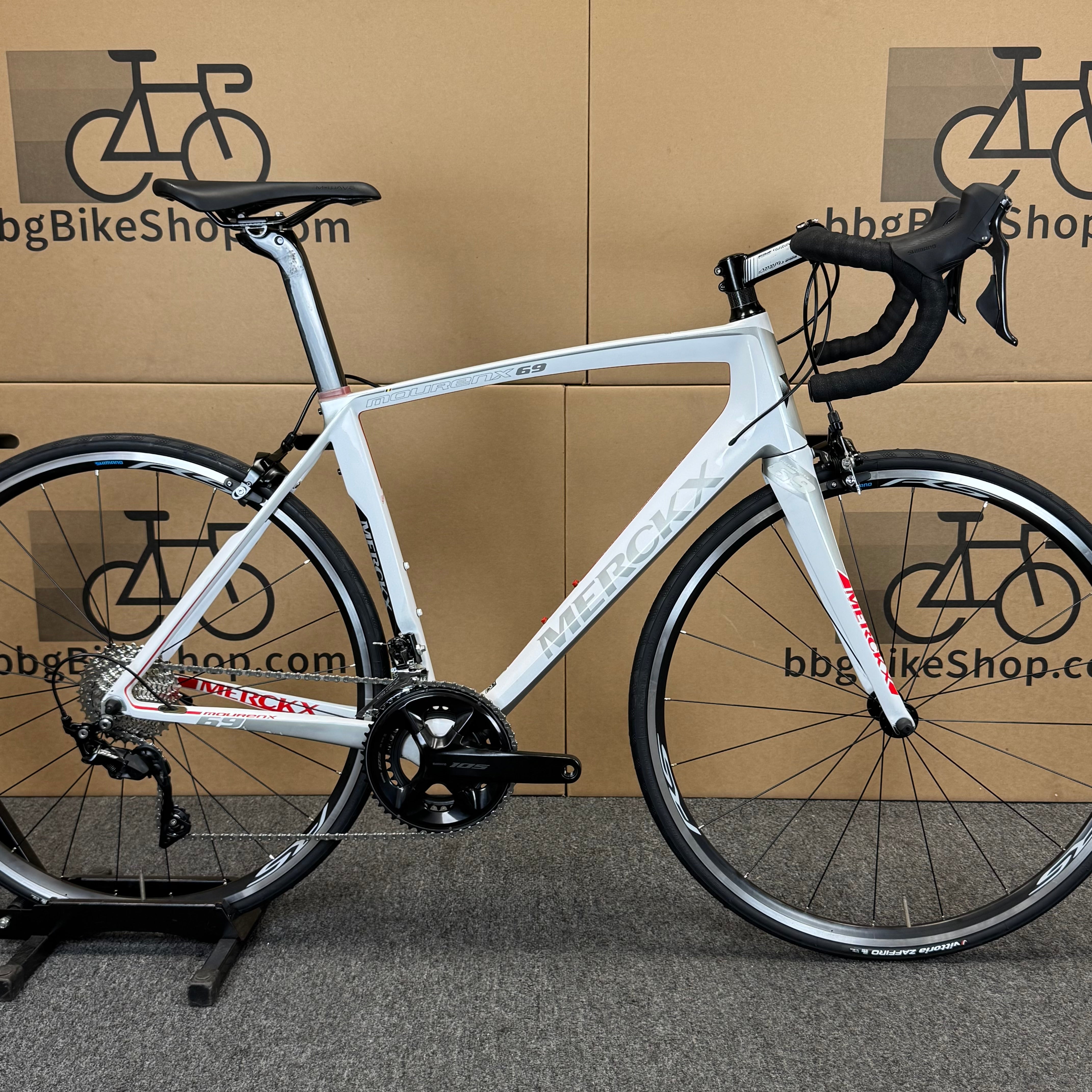 Used Eddy Merckx Mourenx 69, 11-speed Shimano 105, Carbon Road