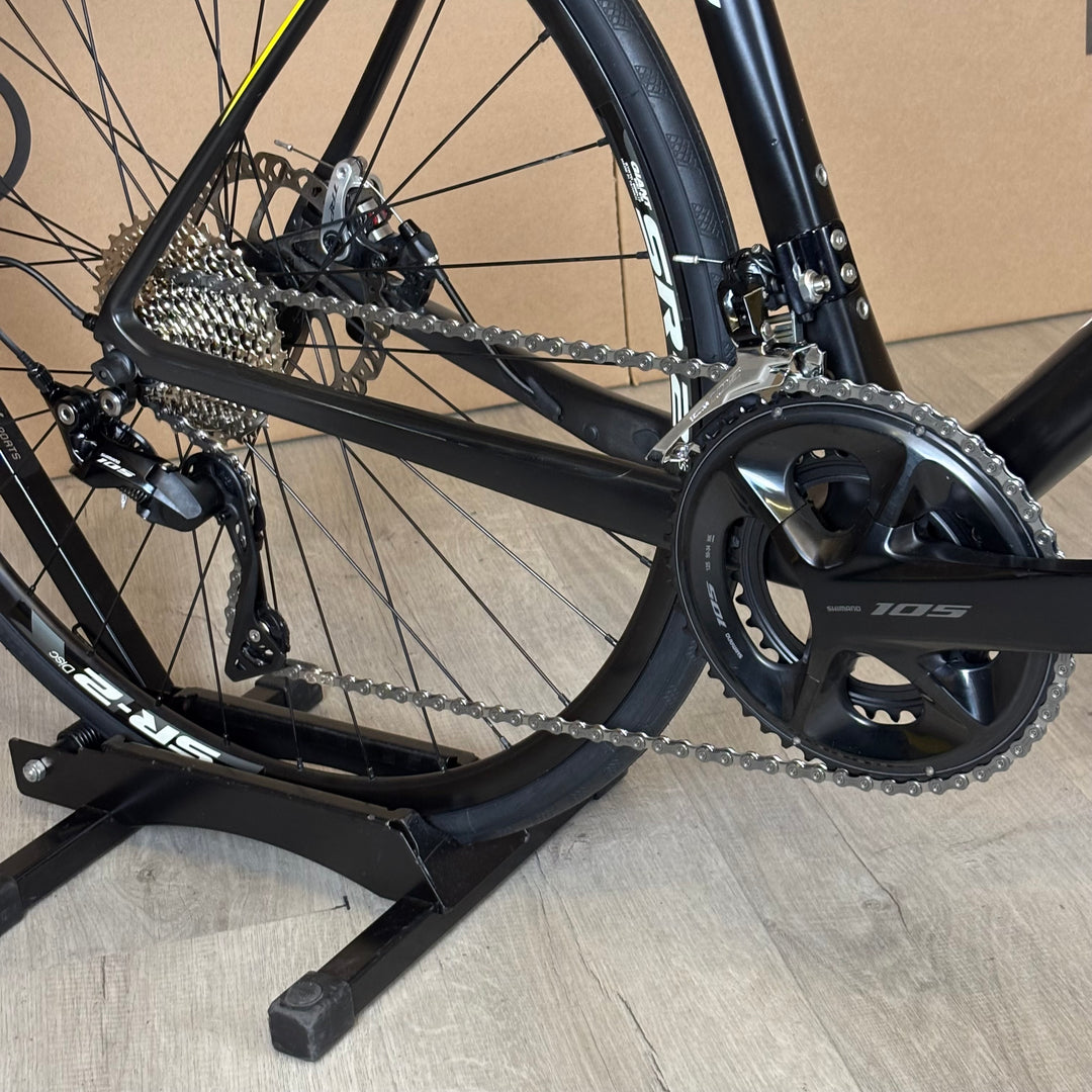 Used Giant Defy Advanced SL 1, Carbon Disc Road Bike, Shimano 105 11-Speed, 58cm