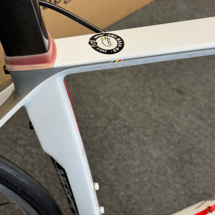 Used Eddy Merckx Mourenx 69, 11-speed Shimano 105, Carbon Road Bike-2015, 55cm