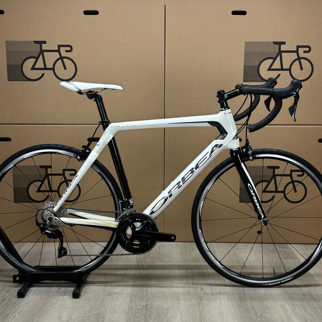 Used Orbea Onix, Carbon Road Bike, New Shimano 105 11-Speed, 57cm