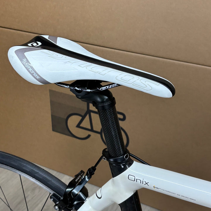 Used Orbea Onix, Carbon Road Bike, New Shimano 105 11-Speed, 57cm