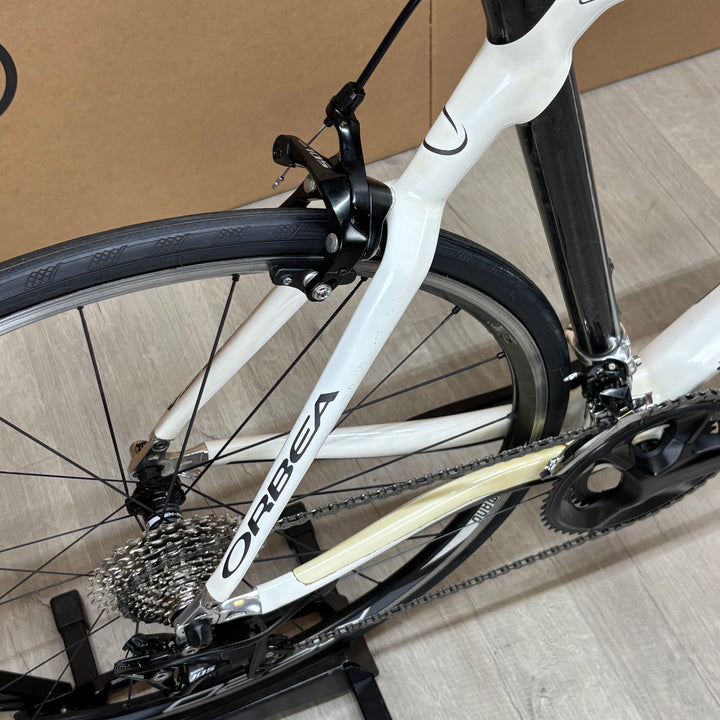 Used Orbea Onix, Carbon Road Bike, New Shimano 105 11-Speed, 57cm