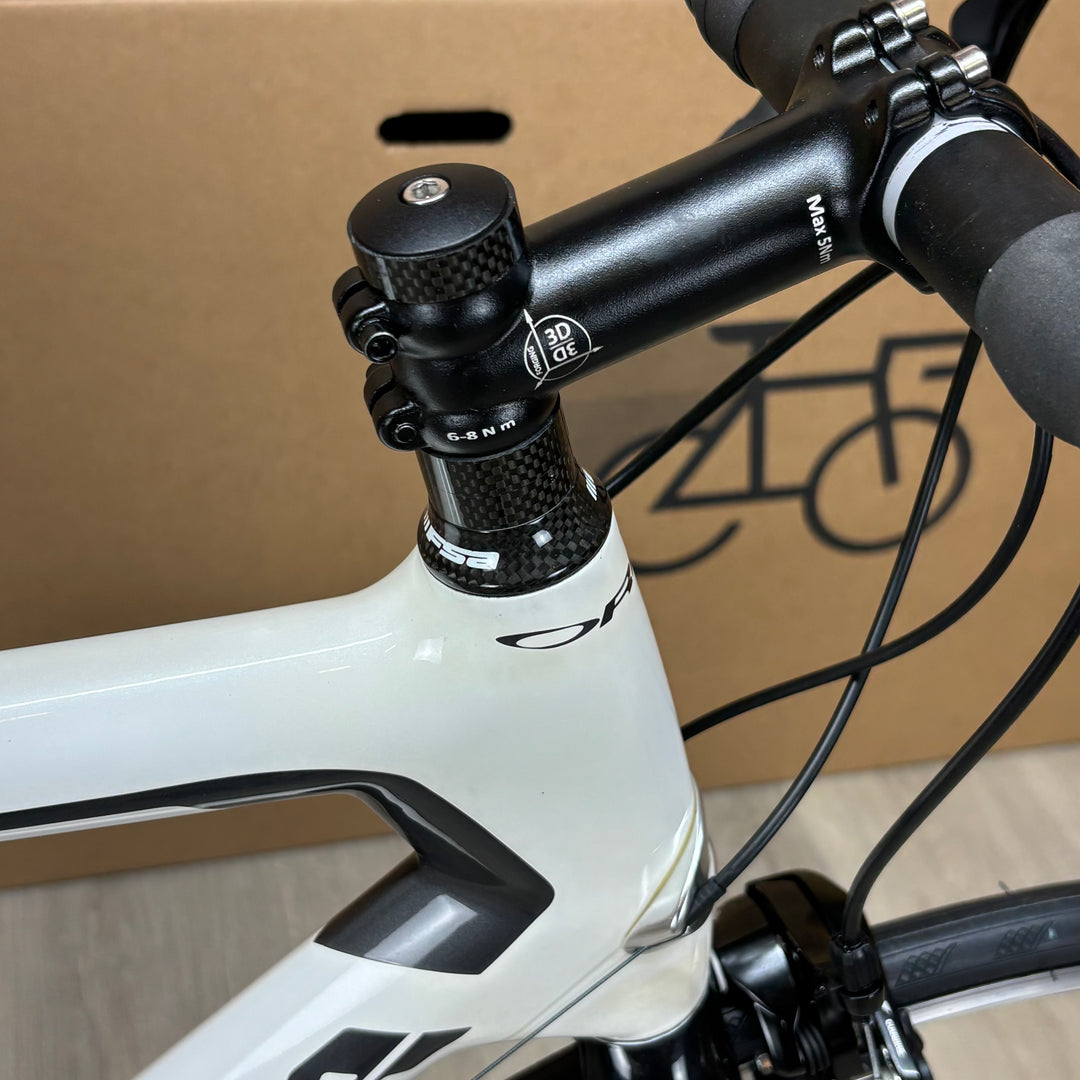 Used Orbea Onix, Carbon Road Bike, New Shimano 105 11-Speed, 57cm