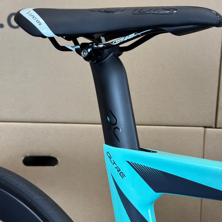 New Bianchi Oltre Comp, 12-speed Shimano 105, Carbon Fiber Road Bike-2024, 50cm