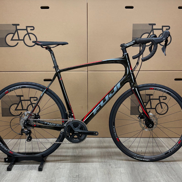 Used Fuji Gran Fondo 2.3, Carbon Fiber Road Bike Shimano 105 Hydraulic Disc 61cm