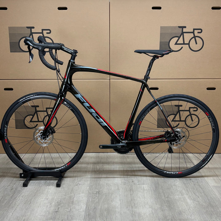 Used Fuji Gran Fondo 2.3, Carbon Fiber Road Bike Shimano 105 Hydraulic Disc 61cm