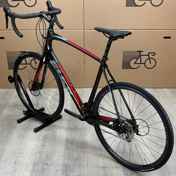 Used Fuji Gran Fondo 2.3, Carbon Fiber Road Bike Shimano 105 Hydraulic Disc 61cm