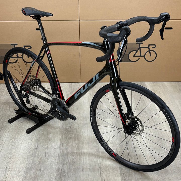 Used Fuji Gran Fondo 2.3, Carbon Fiber Road Bike Shimano 105 Hydraulic Disc 61cm