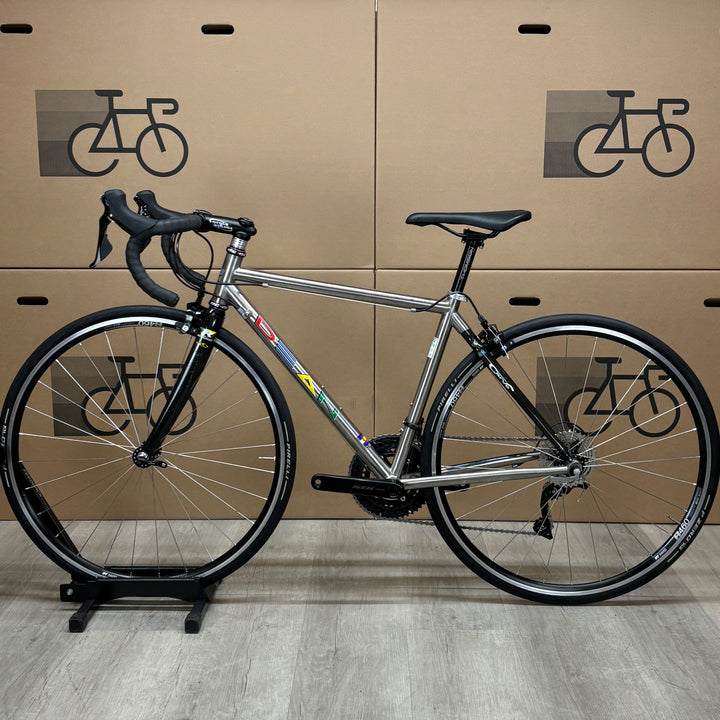 Used Dean El Diente, 3Al/2.5V Titanium Road Bike, Shimano 105 11-Speed, 52cm
