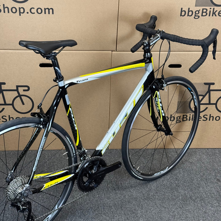 Used Fuji Team, 11-speed Shimano 105, Carbon Fiber Road Bike-2007, 58cm