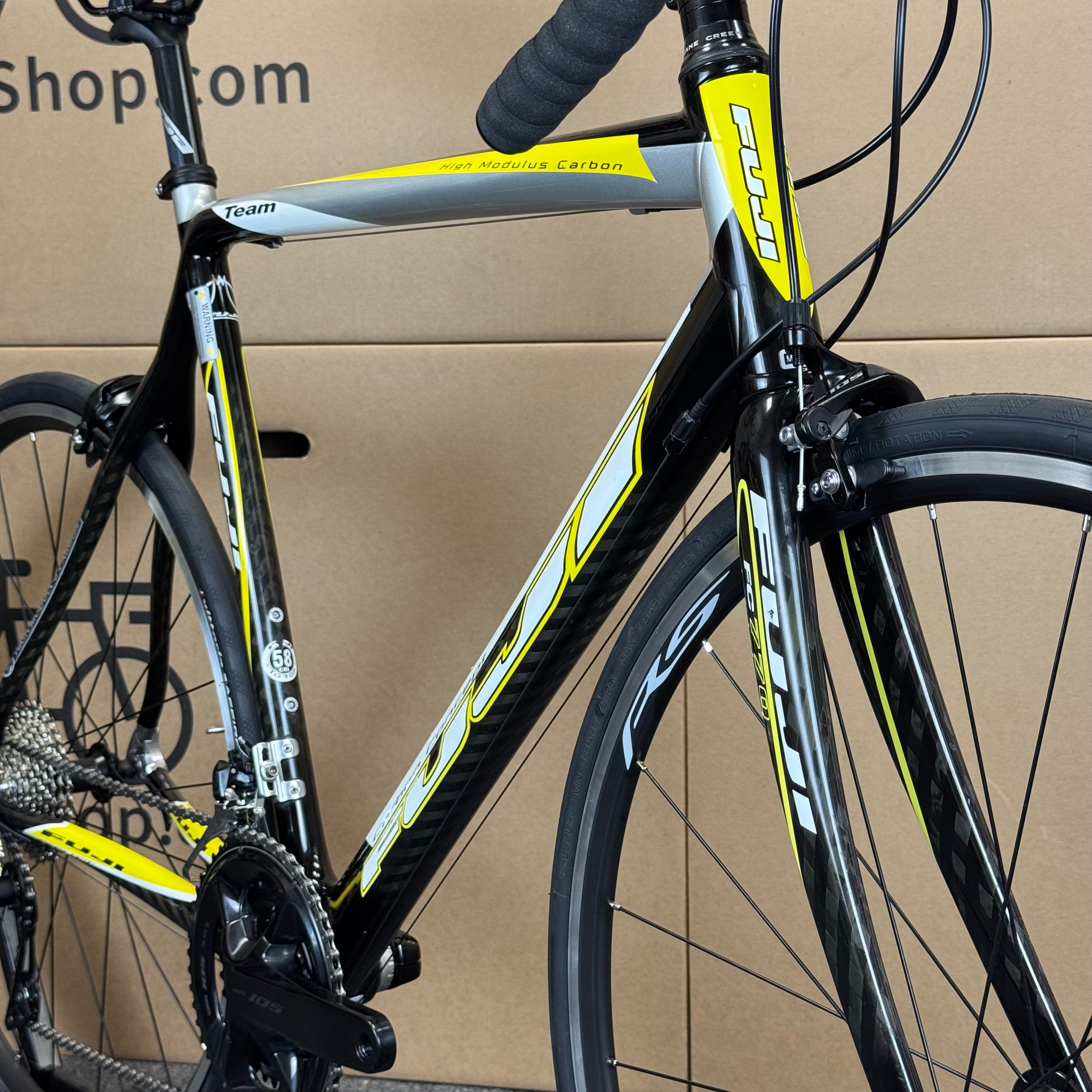 Used Fuji Team, 11-speed Shimano 105, Carbon Fiber Road Bike-2007