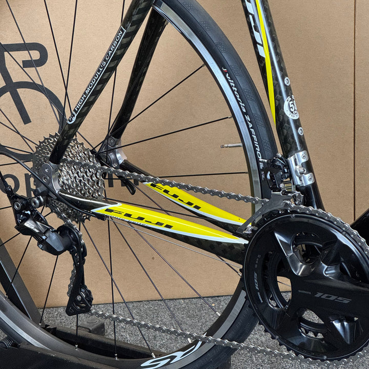 Used Fuji Team, 11-speed Shimano 105, Carbon Fiber Road Bike-2007, 58cm
