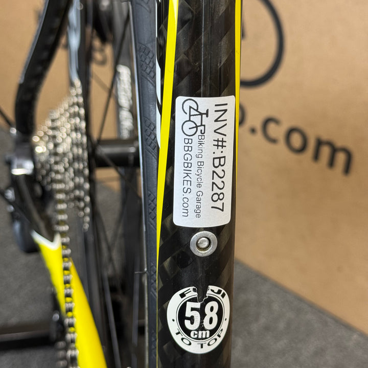 Used Fuji Team, 11-speed Shimano 105, Carbon Fiber Road Bike-2007, 58cm