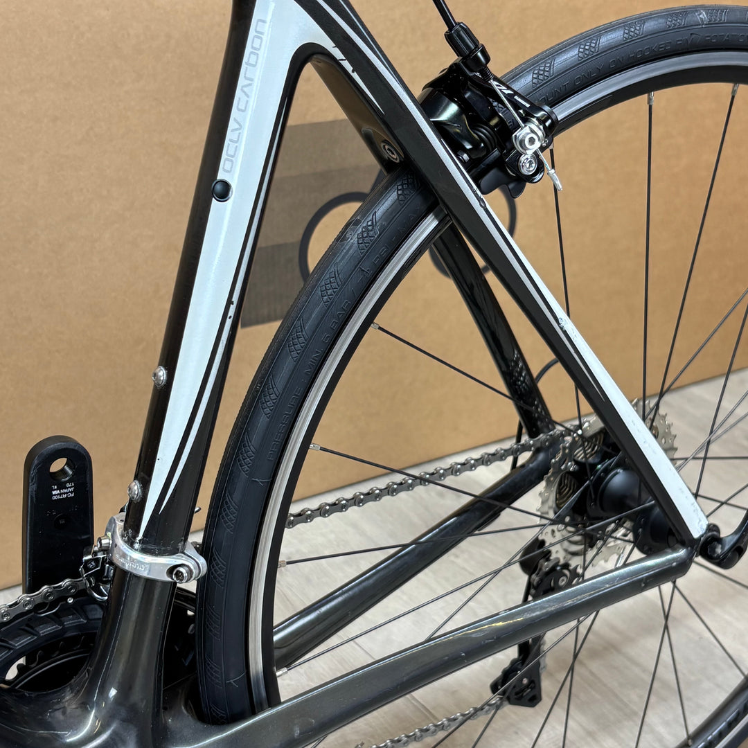 Used Trek Madone 5.2, 11-speed Shimano 105, Carbon Road Bike-2008, 56cm