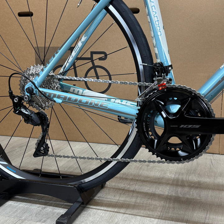 Used Trek Madone 5.5 WSD Women's Carbon Road Bike, Shimano 105 11-Speed, 54cm