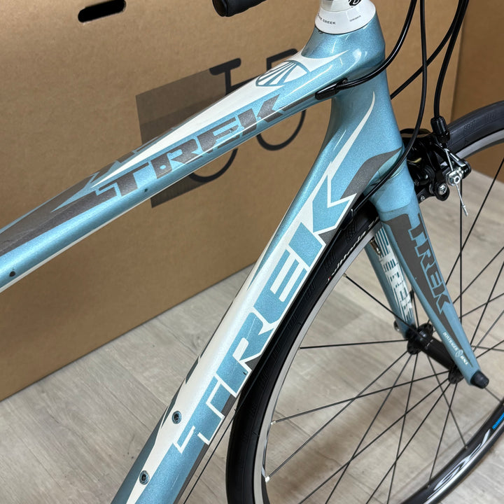 Used Trek Madone 5.5 WSD Women's Carbon Road Bike, Shimano 105 11-Speed, 54cm