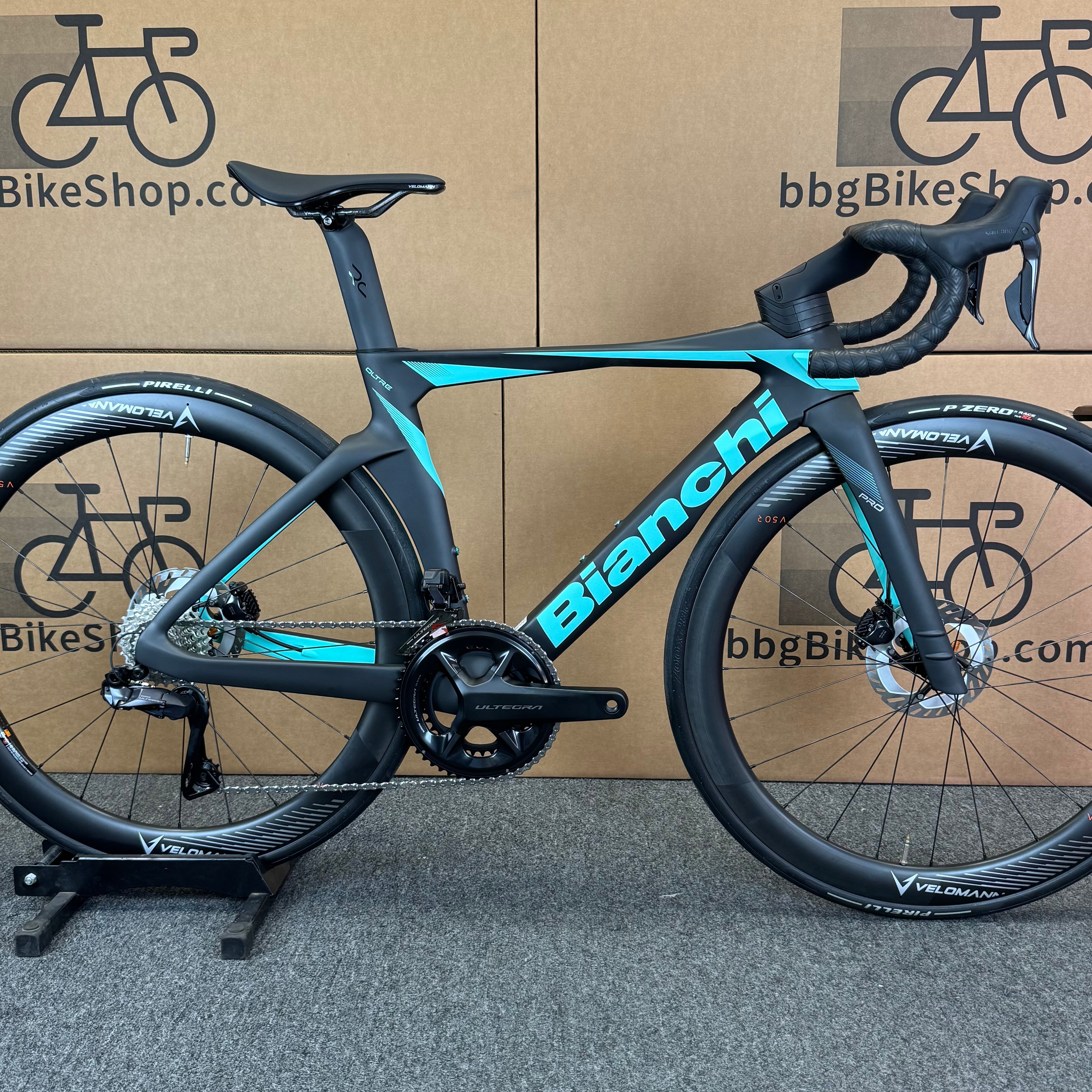 New Bianchi Oltre Pro, Ultegra Di2 12-Speed, Carbon Road Bike-2024