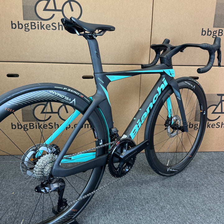 New Bianchi Oltre Pro, Ultegra Di2 12-Speed, Carbon Road Bike-2024, 47cm