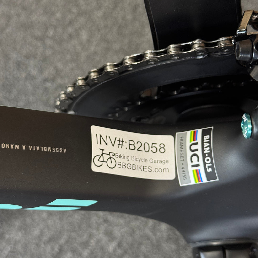 New Bianchi Oltre Pro, Ultegra Di2 12-Speed, Carbon Road Bike-2024, 47cm