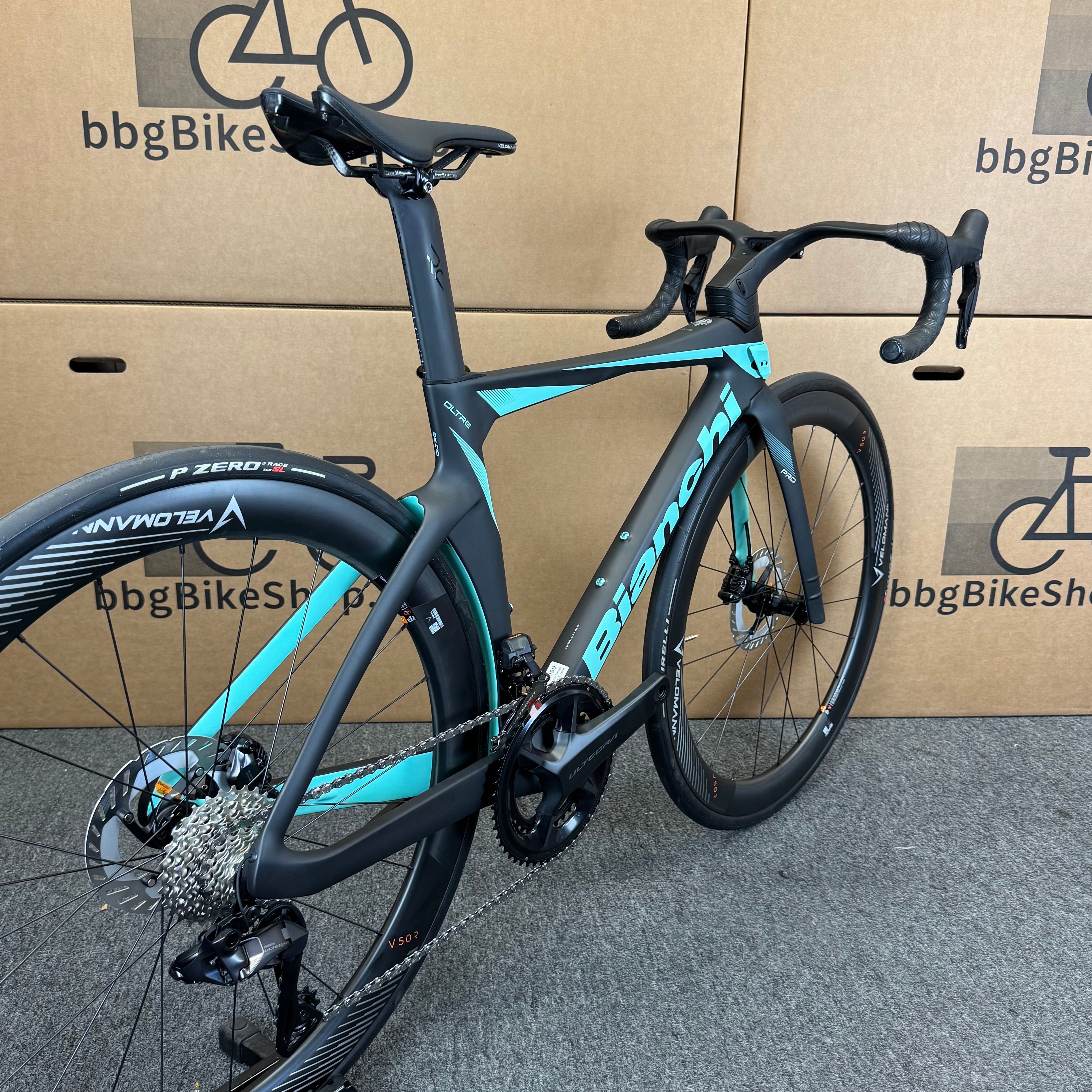 New Bianchi Oltre Pro, Ultegra Di2 12-Speed, Carbon Road Bike-2024