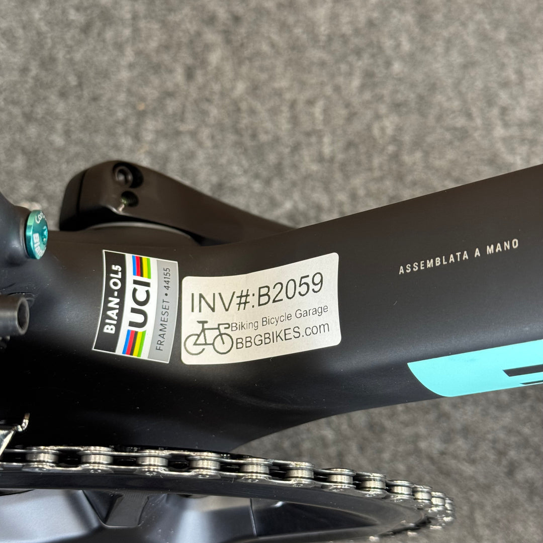 New Bianchi Oltre Pro, Ultegra Di2 12-Speed, Carbon Road Bike-2024, 47cm