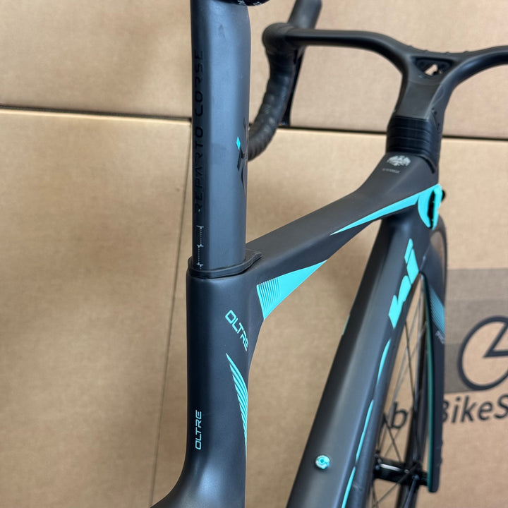 New Bianchi Oltre Pro, Ultegra Di2 12-Speed, Carbon Road Bike-2024, 50cm