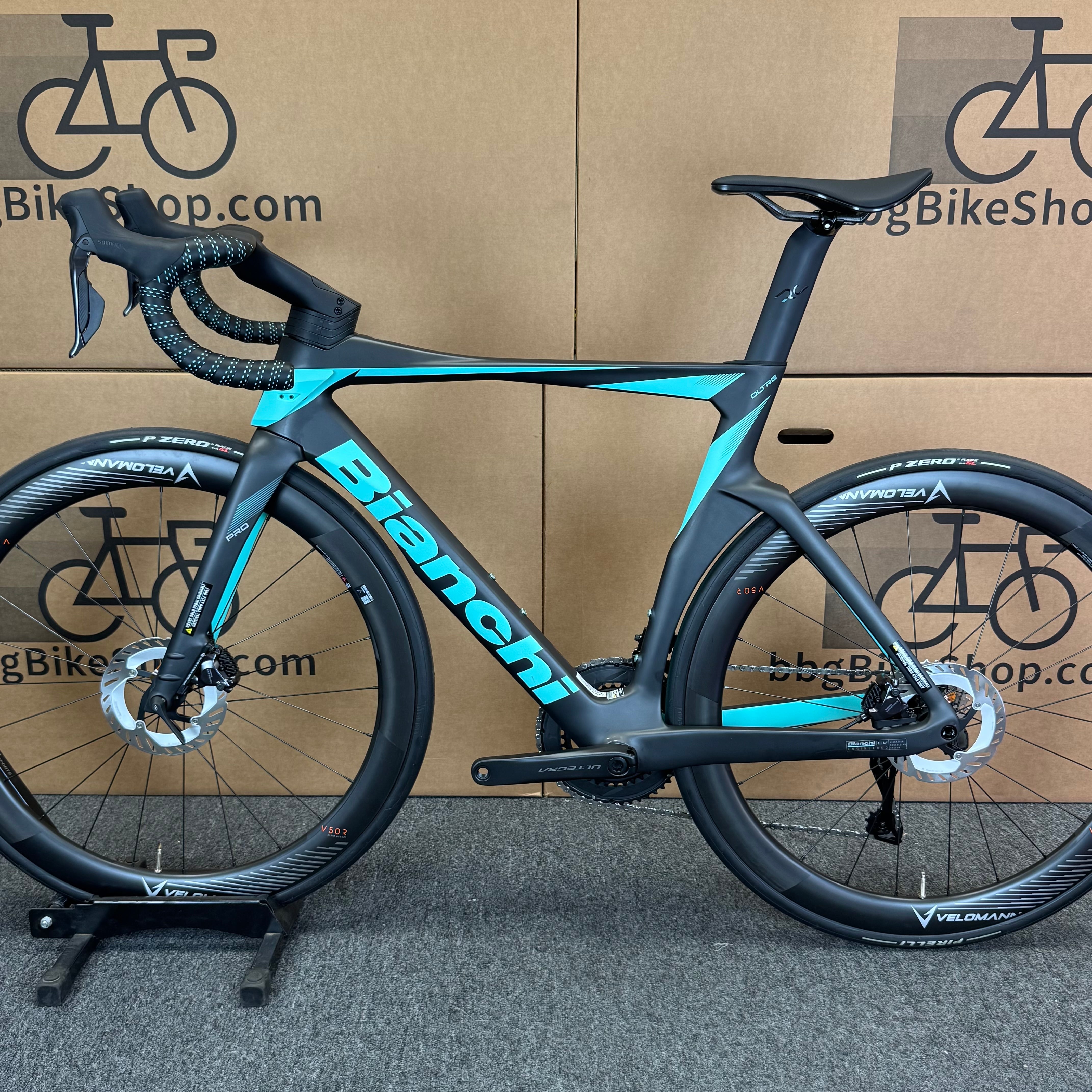 New Bianchi Oltre Pro, Ultegra Di2 12-Speed, Carbon Road Bike-2024