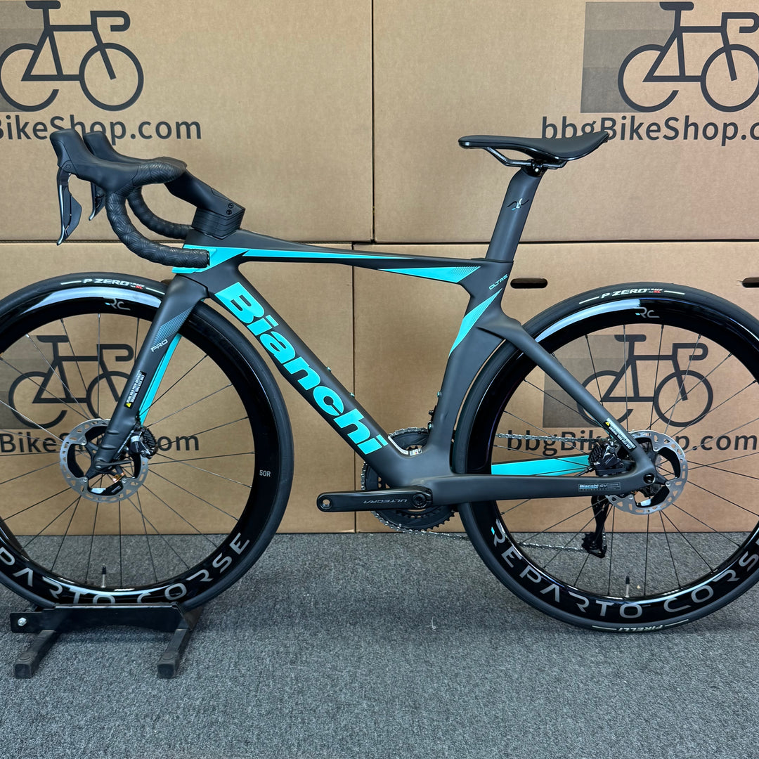 New Bianchi Oltre Pro, Ultegra Di2 12-Speed, Carbon Road Bike-2024, 47cm