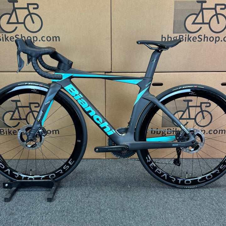 New Bianchi Oltre Pro, Ultegra Di2 12-Speed, Carbon Road Bike-2024, 47cm