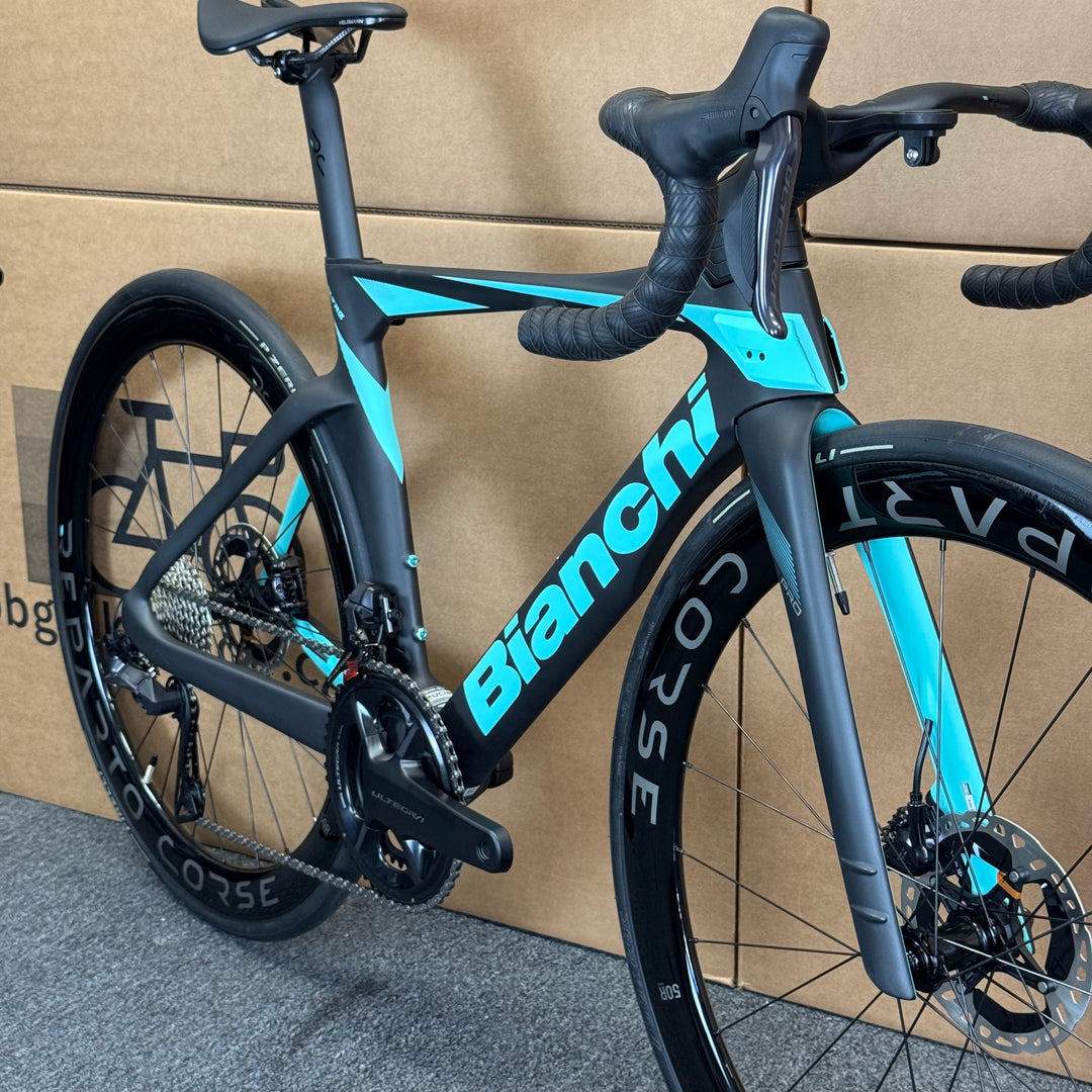 New Bianchi Oltre Pro, Ultegra Di2 12-Speed, Carbon Road Bike-2024, 47cm