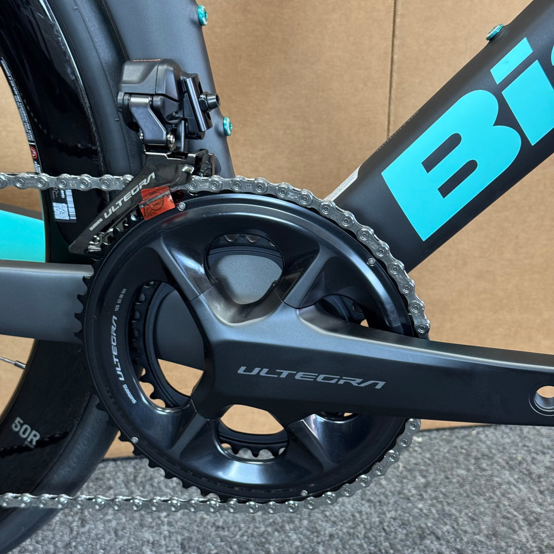 New Bianchi Oltre Pro, Ultegra Di2 12-Speed, Carbon Road Bike-2024, 47cm