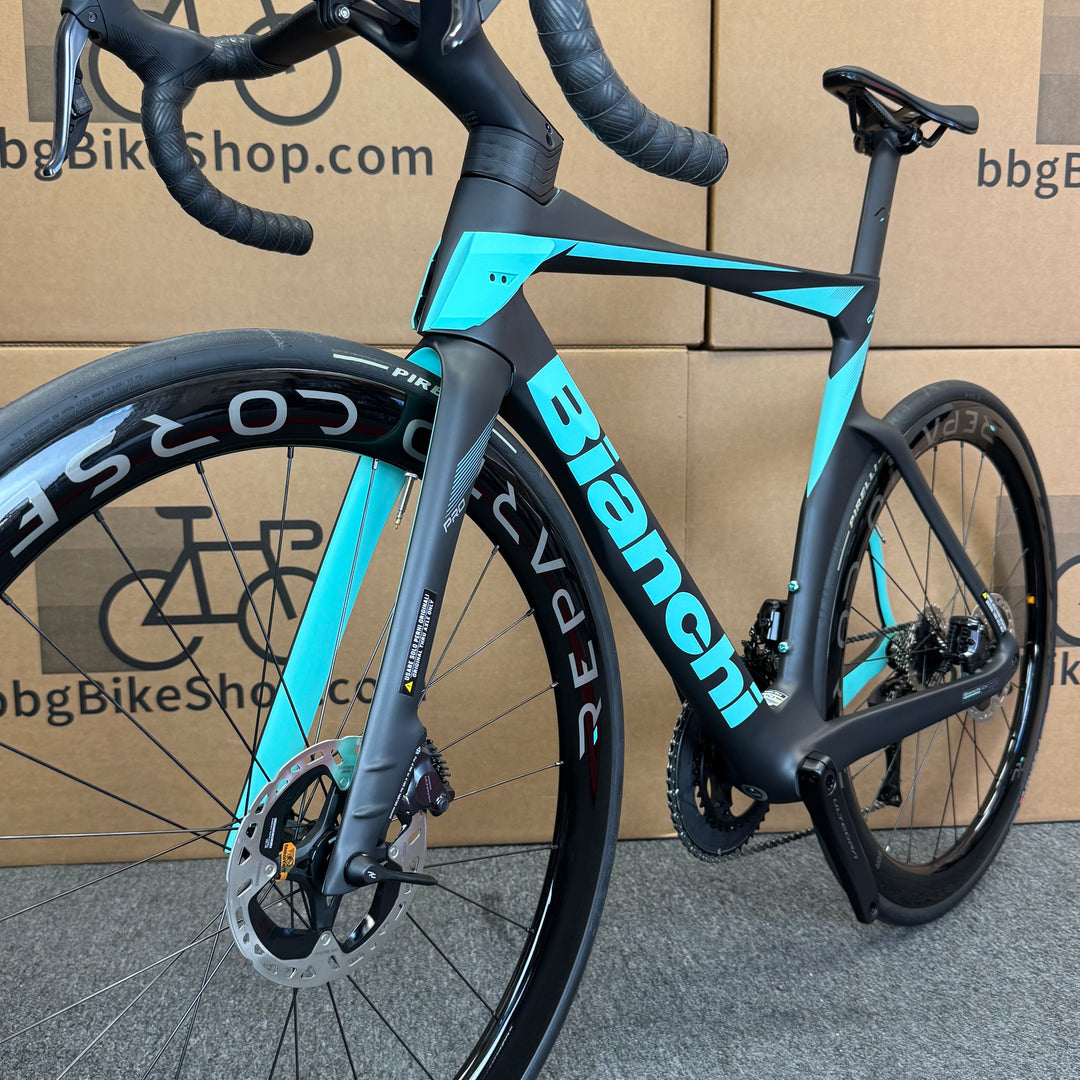 New Bianchi Oltre Pro, Ultegra Di2 12-Speed, Carbon Road Bike-2024, 55cm