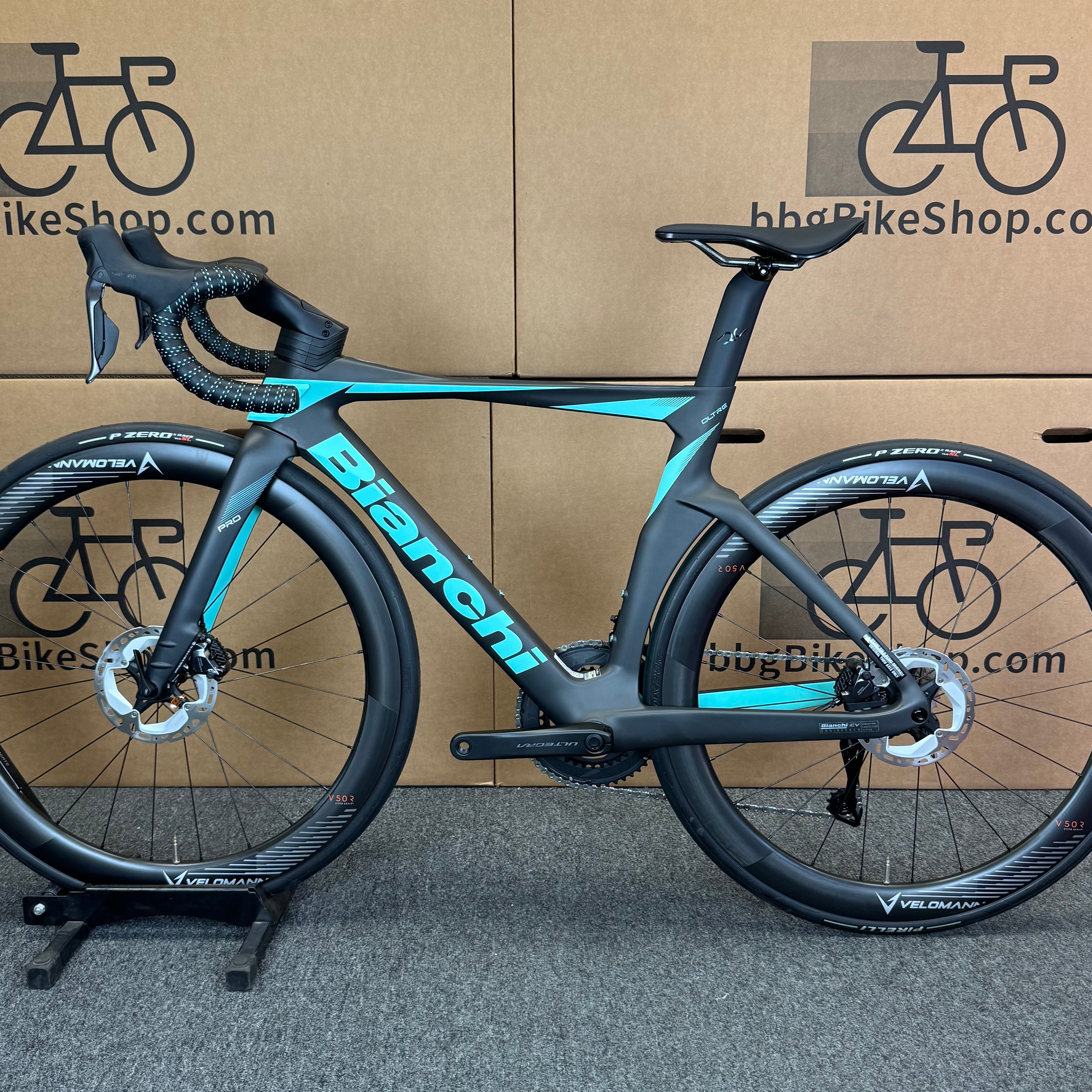 New Bianchi Oltre Pro, Ultegra Di2 12-Speed, Carbon Road Bike-2024