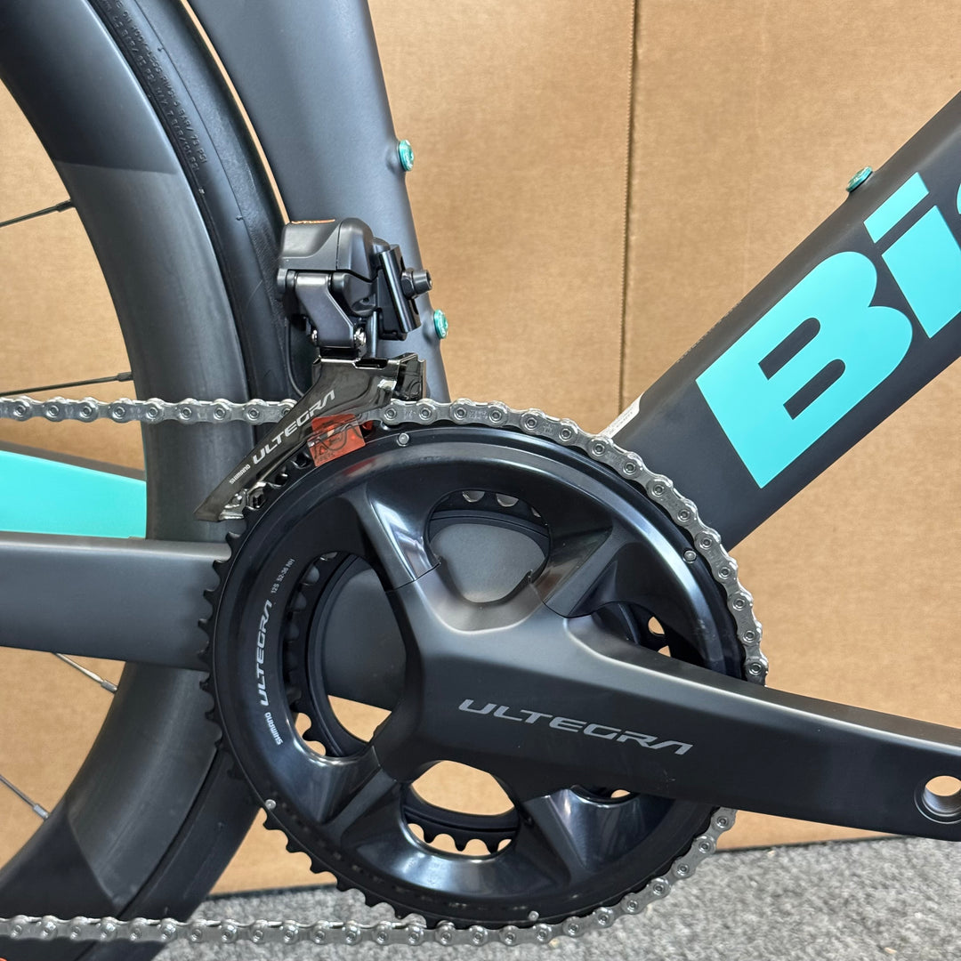 New Bianchi Oltre Pro, Ultegra Di2 12-Speed, Carbon Road Bike-2024, 50cm