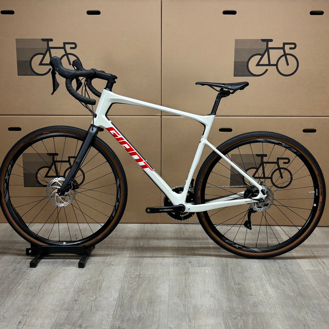 Used Giant Revolt Advanced 2, Carbon Gravel Bike, Shimano 105, 2020, XL 60cm